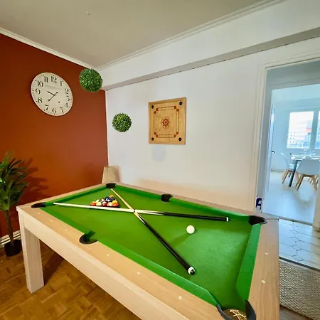 Le Cine-billard Du Quai De La Gare-parking-balcon