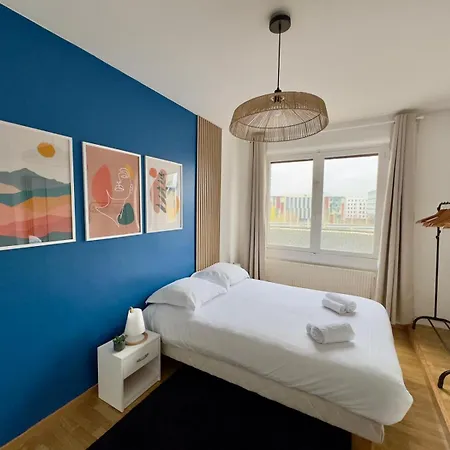 Le Cine-billard Du Quai De La Gare-parking-balcon Amiens